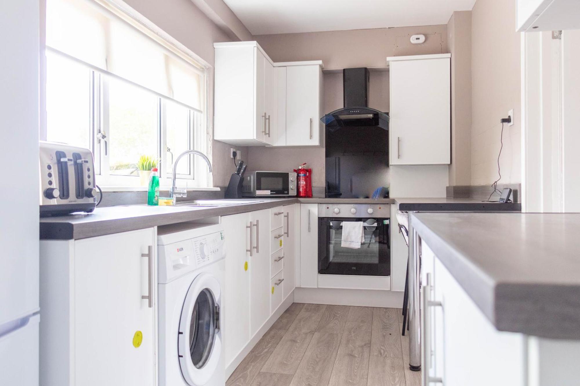 Campsie View Villa Глазгоу Екстериор снимка